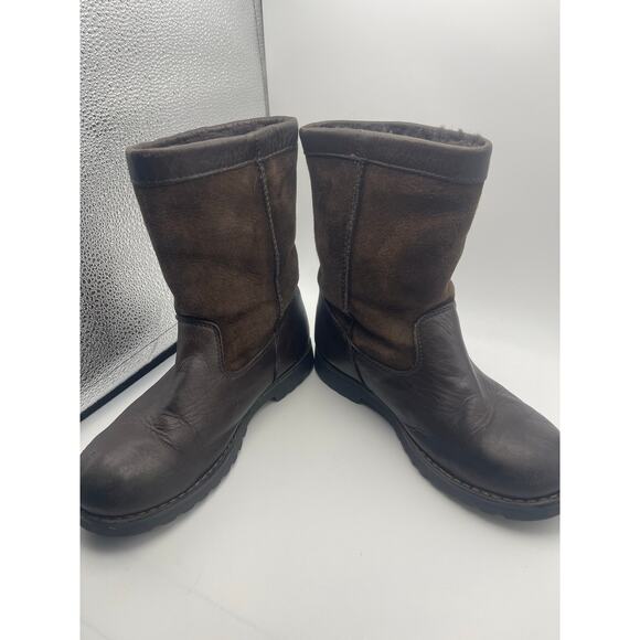 UGG Australia Riverton brown leather sheepskin lined boots Girl Size 3 - Picture 3 of 8